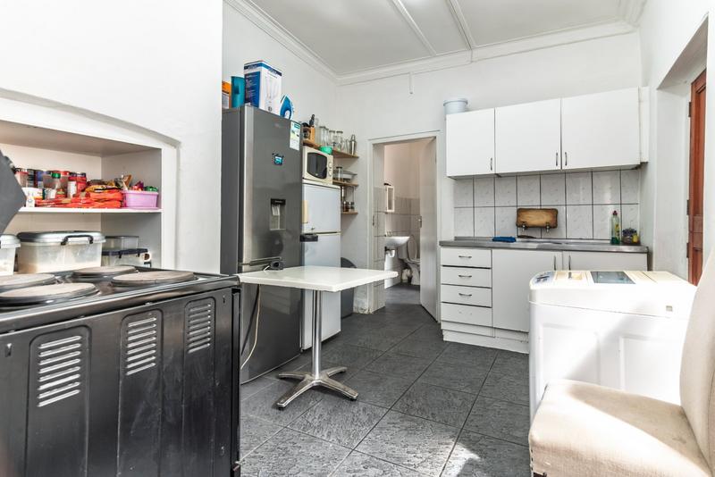 2 Bedroom Property for Sale in Woodstock Western Cape
